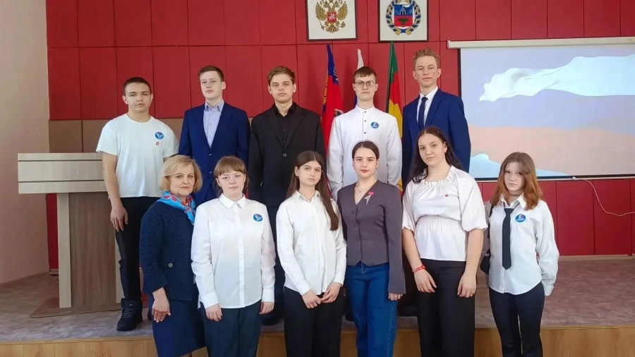 В зале заседаний Администрации Родинского района состоялась 8 сессия Молодежного Парламента шестого созыва