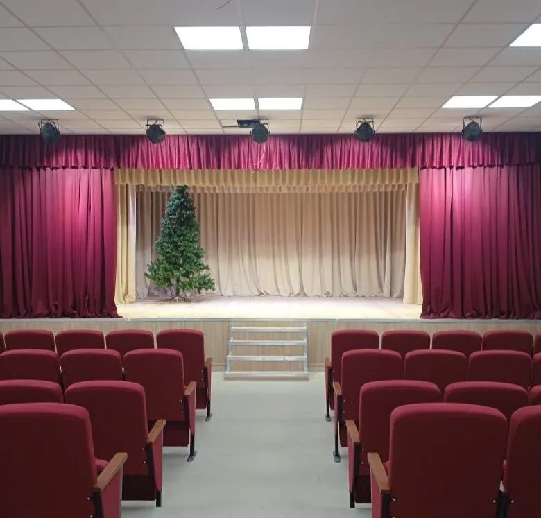 Зеленолуговской Дом культуры готовится к торжественному открытию