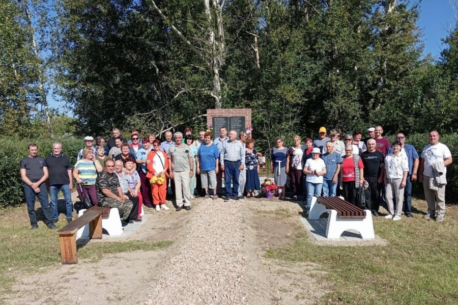 В 2023 году в рамках ППМИ в п. Тизек реконструировали памятник воинам-землякам погибшим в годы ВОВ В 2023 году в рамках ППМИ в п. Тизек реконструировали памятник воинам-землякам погибшим в годы ВОВ