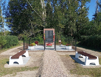 В 2023 году в рамках ППМИ в п. Тизек реконструировали памятник воинам-землякам погибшим в годы ВОВ