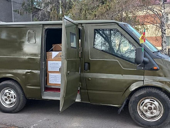 По инициативе ИП Валерия Крысака участникам СВО передан его личный автомобиль, который отреставрирован им в течение нескольких месяцев.