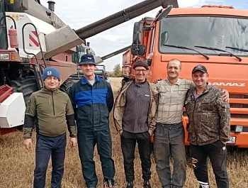 Поздравляем с Днем сельского хозяйства и перерабатывающей промышленности!