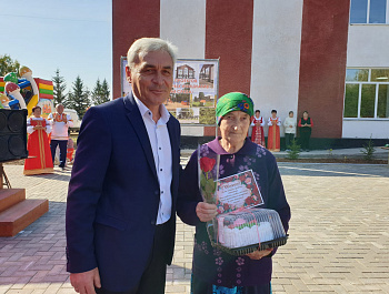 В рамках празднования дня села в Степном торжественно открыта новая центральная площадь