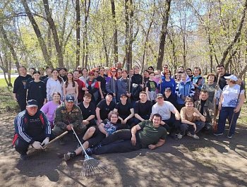 Благодарим жителей района, коллективы организаций и предприятий, членов всех родов войск, студентов Родинского филиала КГБПОУ "АИРМО", школьников за участие в субботниках